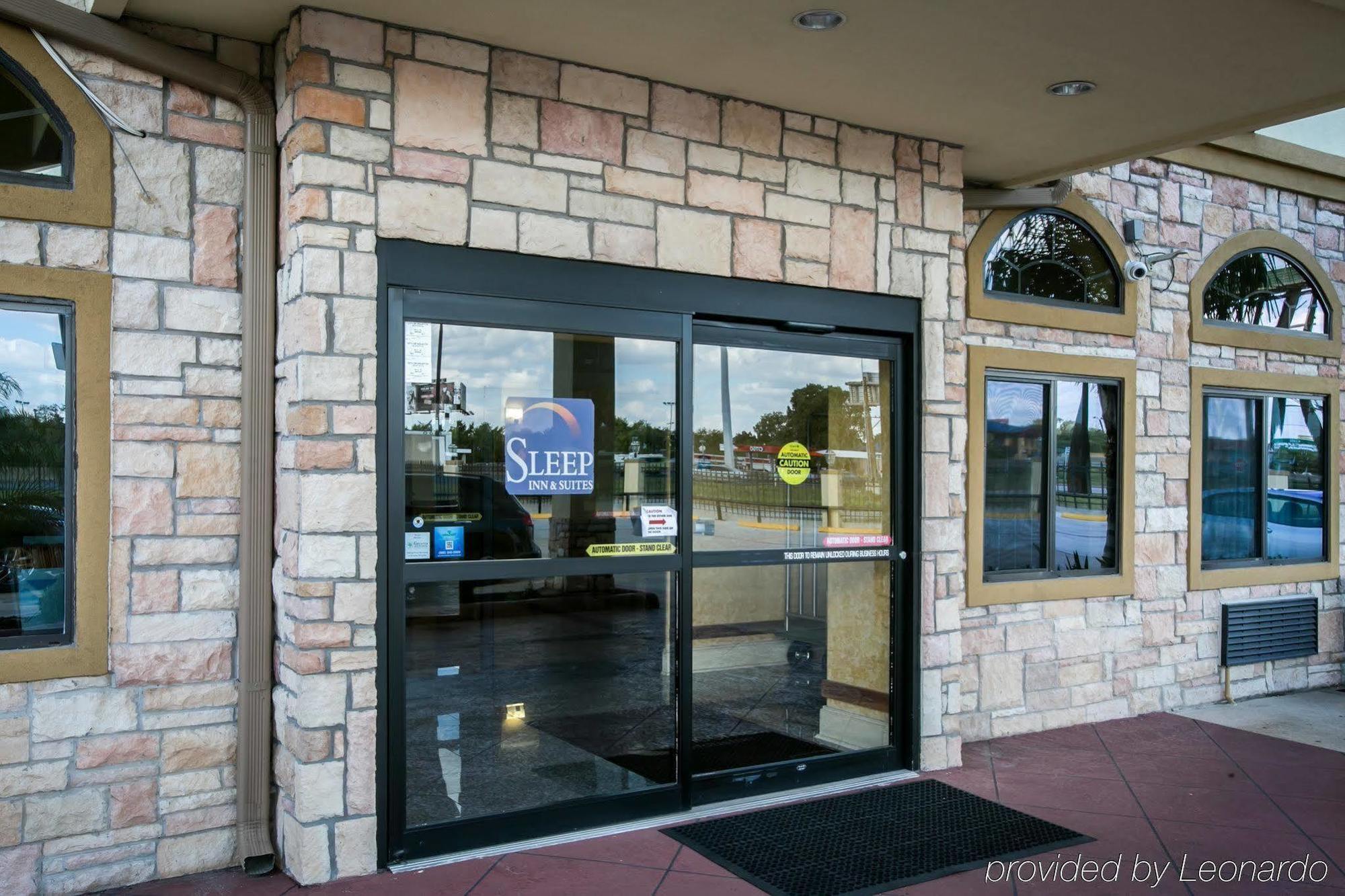 Sleep Inn And Suites Downtown Houston Exterior photo